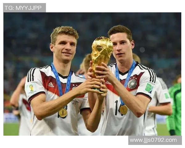 尤文图斯球星卡收藏热潮再度兴起见证豪门辉煌与球员荣耀